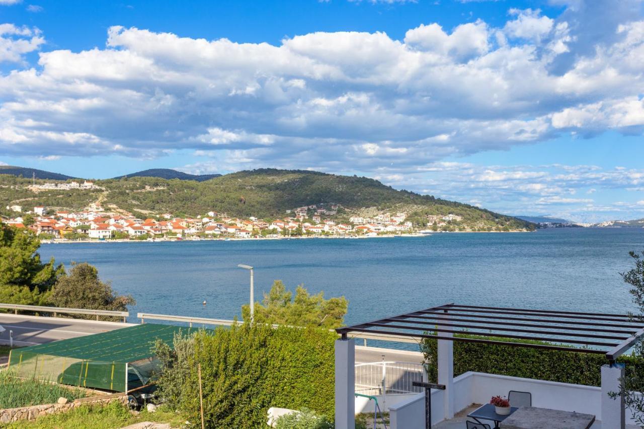 Apartments By The Sea Poljica, Trogir - 19316 산책길 외부 사진